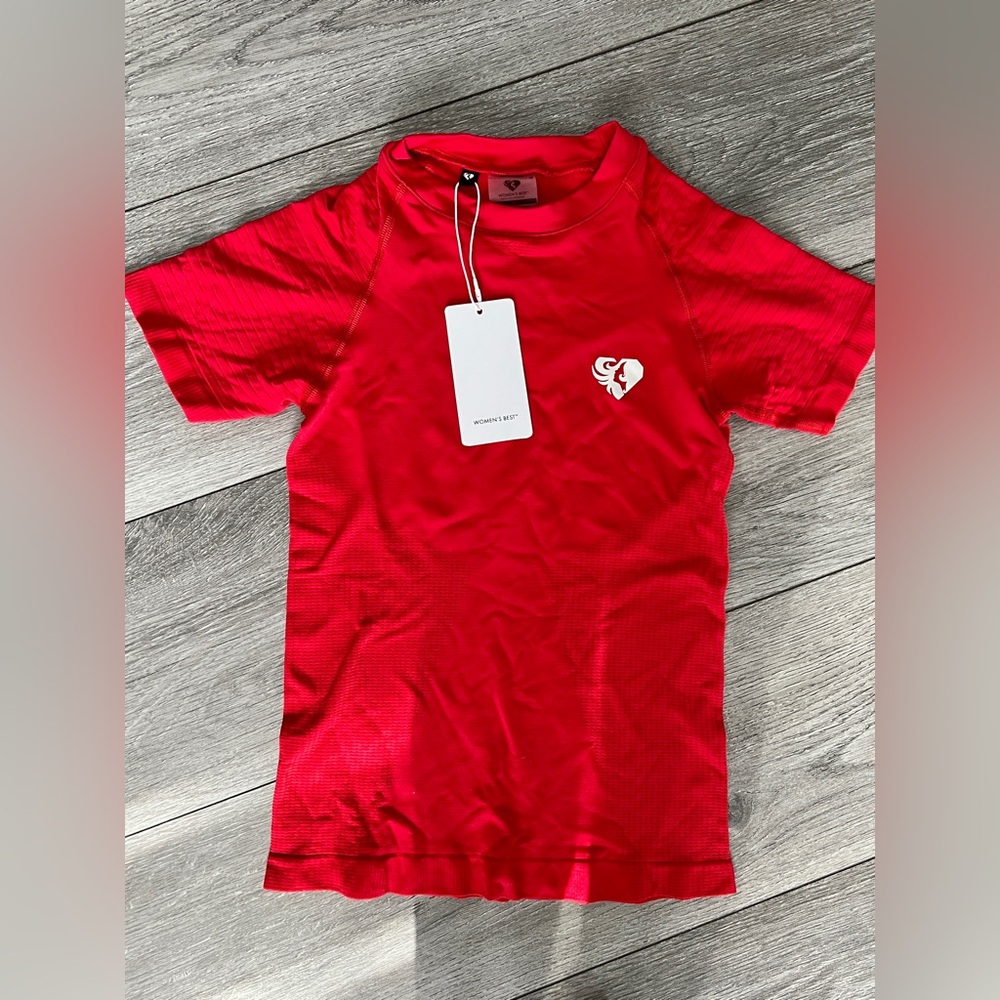 Women’s Best Seamless T-Shirt NWT Size S